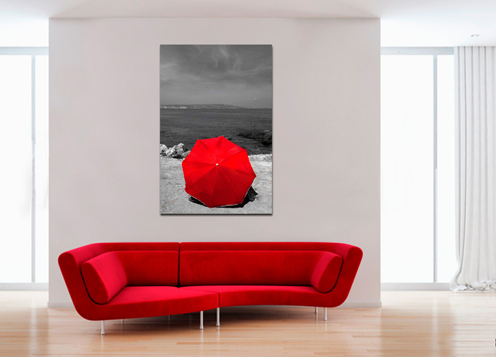 Tableau plage avec parasol rouge